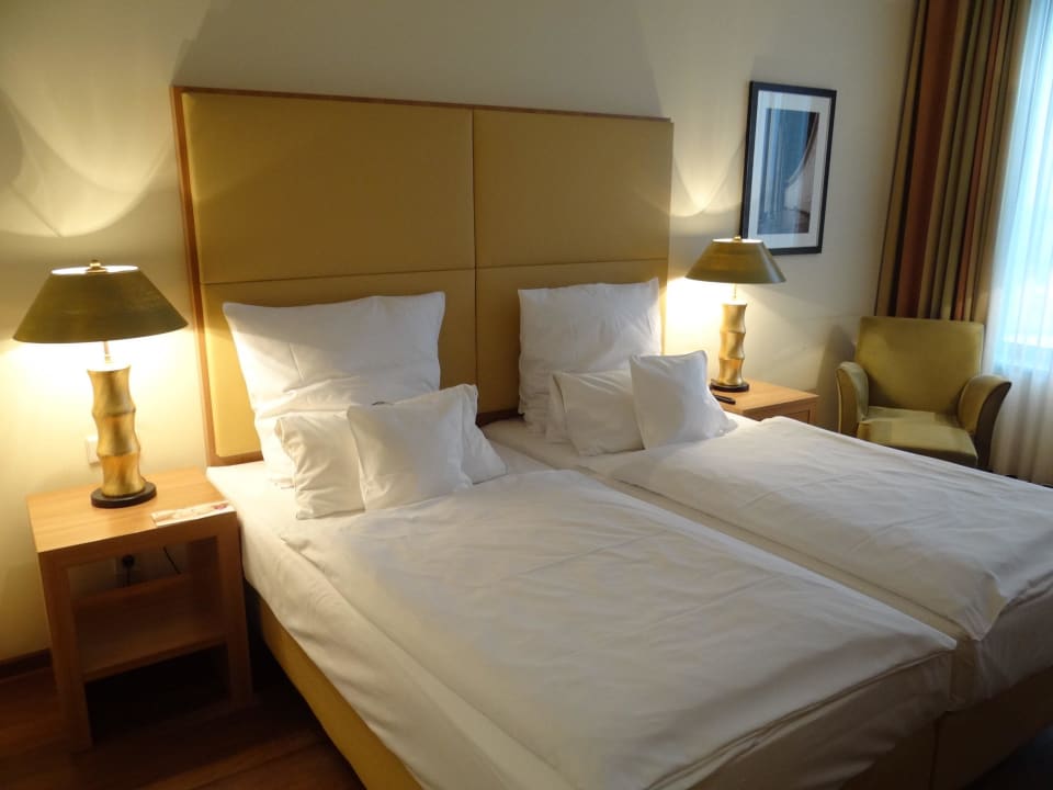 Gemütliche Betten AMERON Köln Hotel Regent