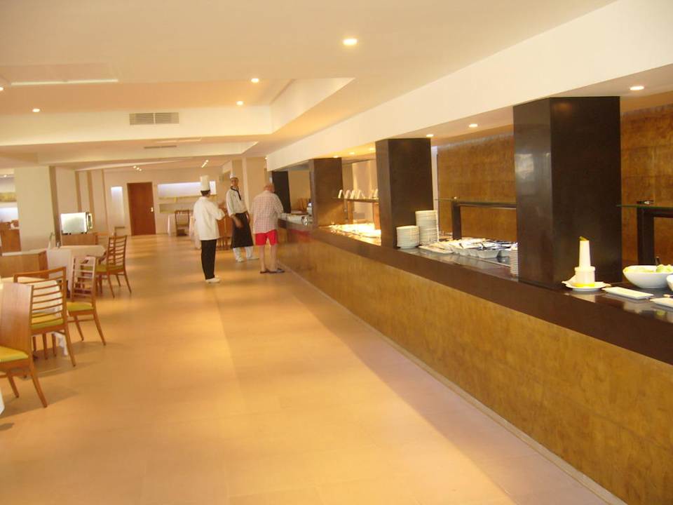 Strandrestaurant The Orangers Beach Resort and Bungalows