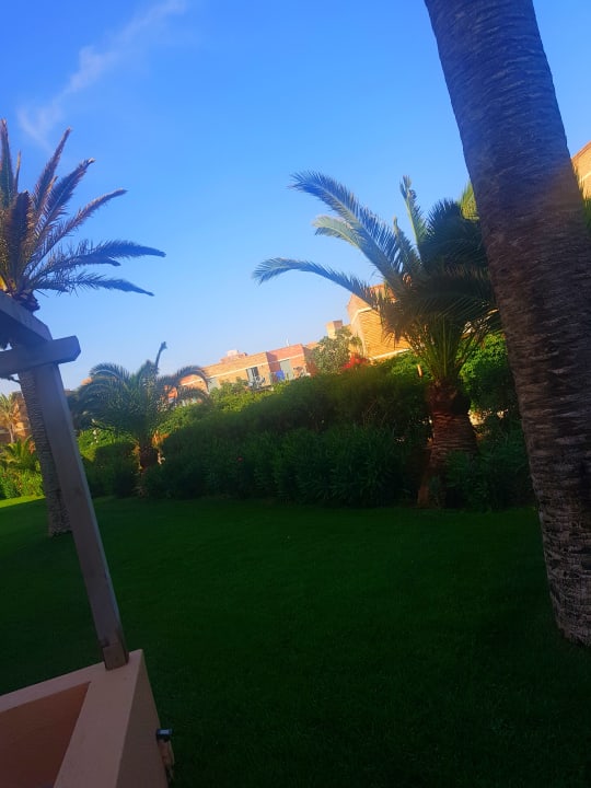 Gartenanlage Anissa Beach & Village