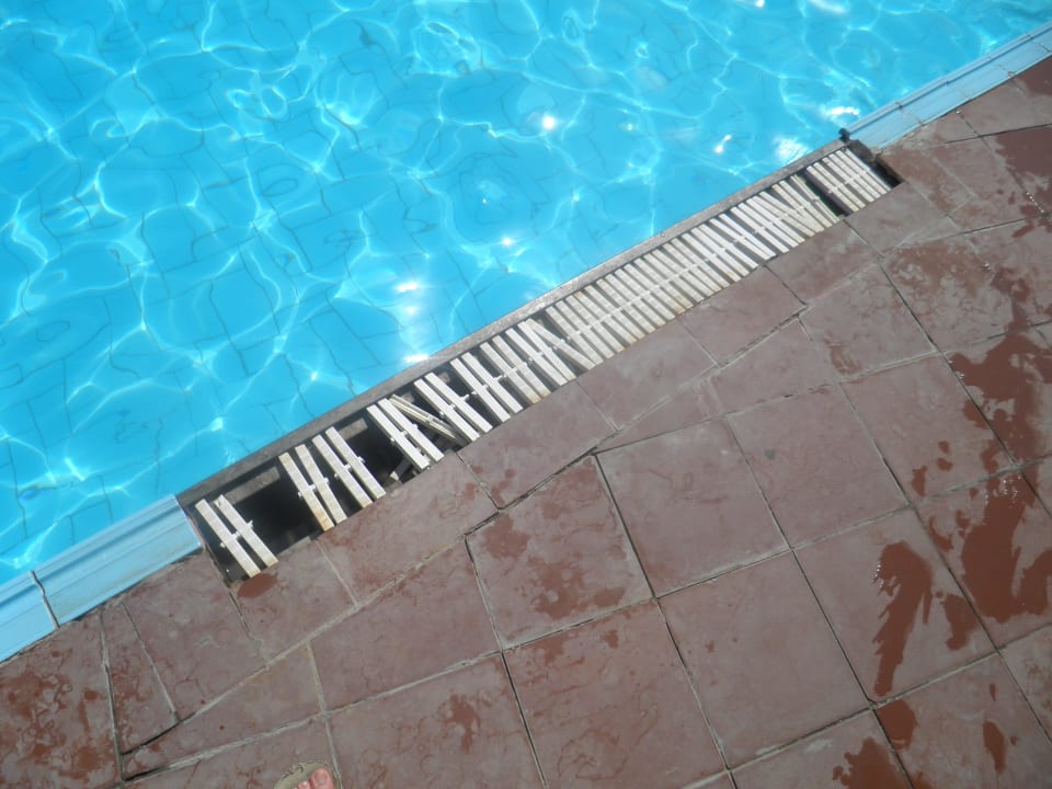 Überall kaputt Mirage Bay Resort & Aqua Park