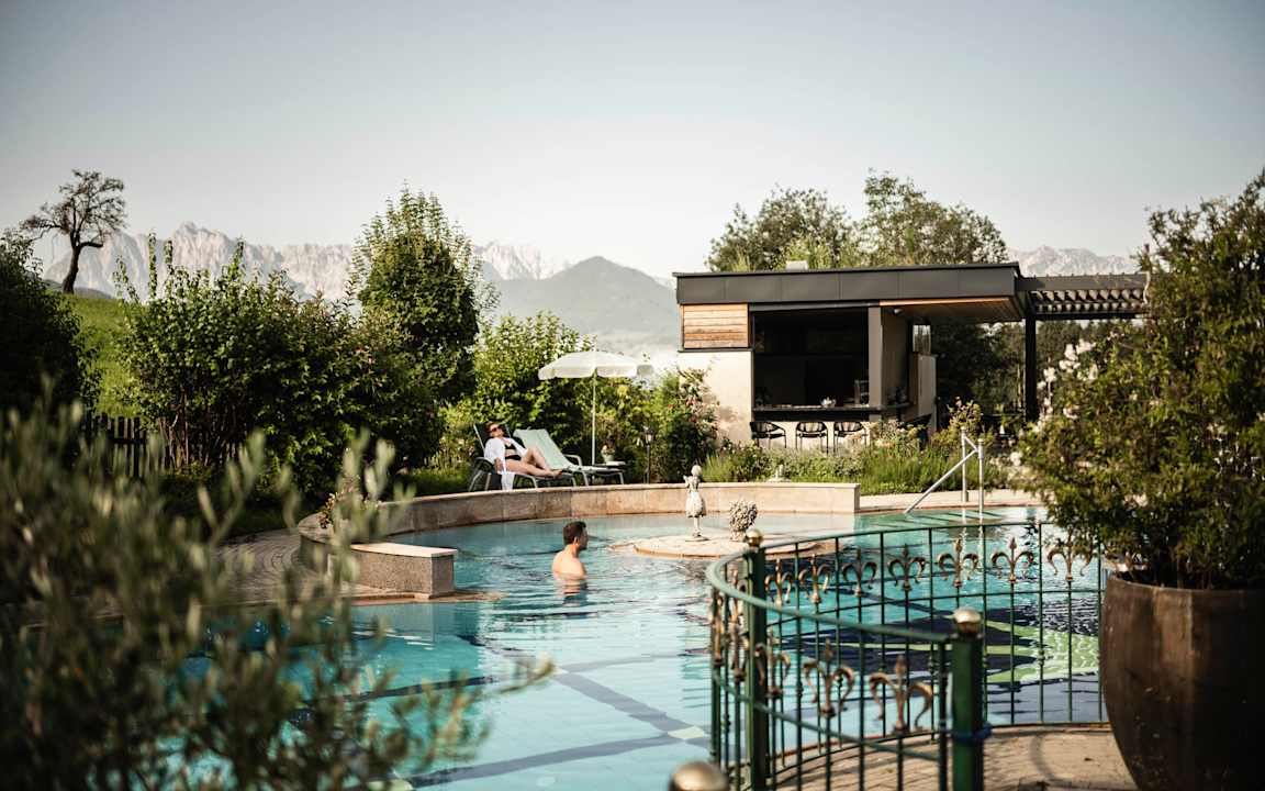 Pool Wohlfühlresort Peternhof