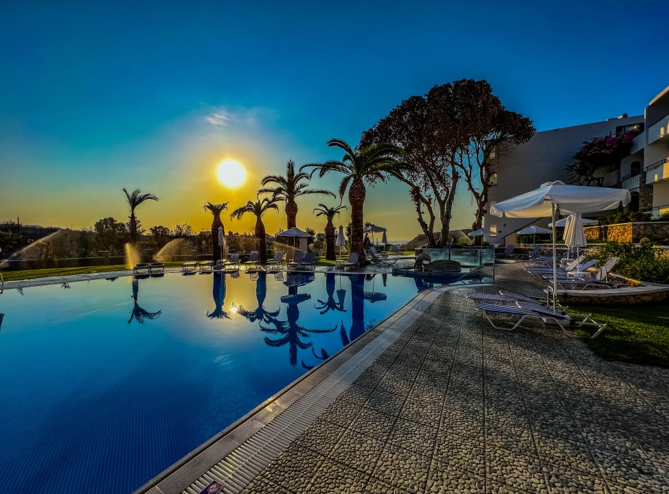 Pool Ekaterini Hotel