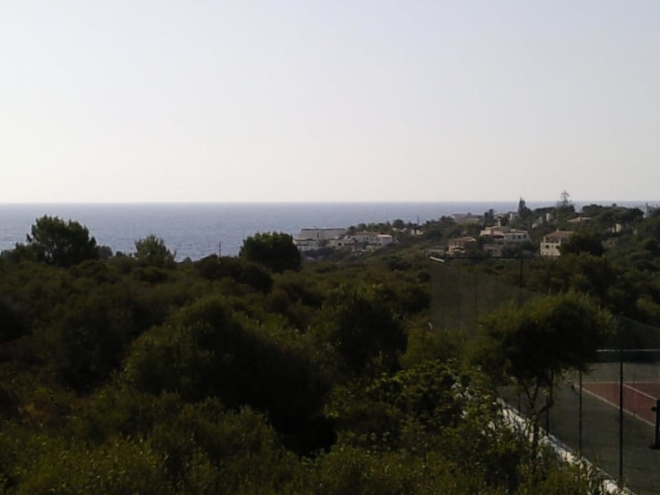 Strand in weiter Ferne Iberostar Waves Cala Domingos