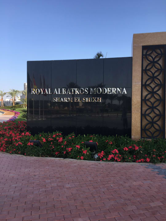 Außenansicht Pickalbatros Royal Moderna Resort-Sharm El Sheikh