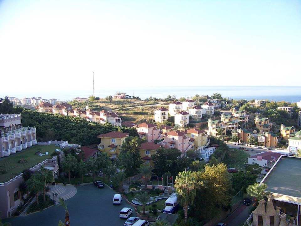 Aussenbereich Larina Resort Spa & Hotel