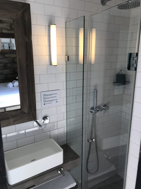 Zimmer Peniche Surf Lodge