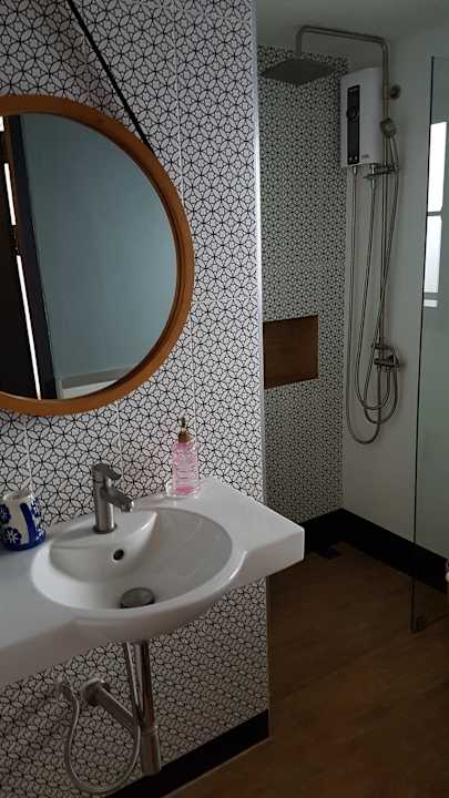 Zimmer 18 In Town Homestay