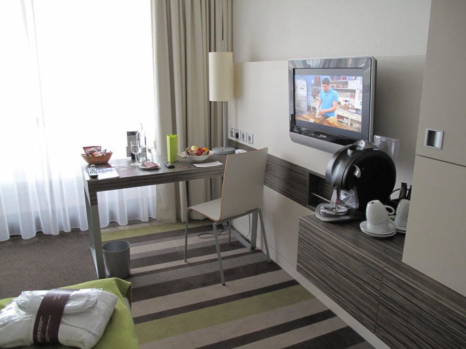 Blick ins Zimmer Hotel Mercure Koblenz