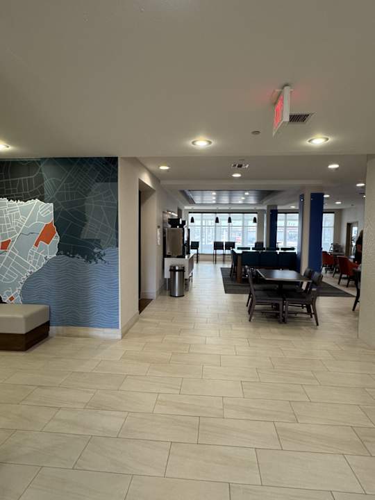 Lobby Holiday Inn Express Hotel & Suites Amarillo South by IHG