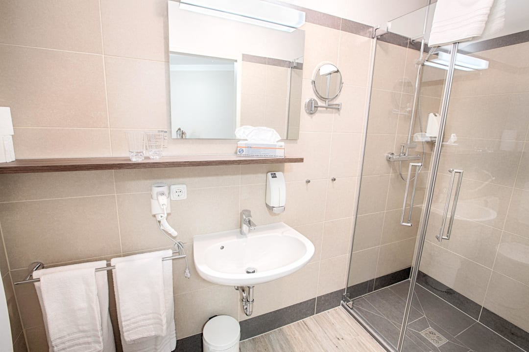 Doppelzimmer Suite Line Frühstückshotel Waldbauer