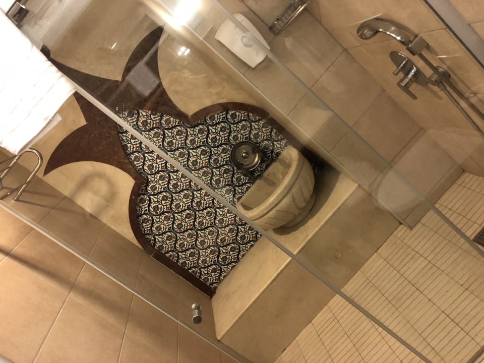 Zimmer Well Palace Side