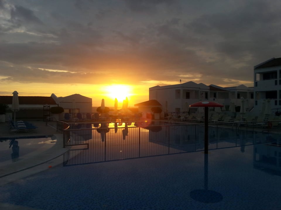 Wschód słońca - hotel z pięknymi widokami AluaSoul Zakynthos - Adults only