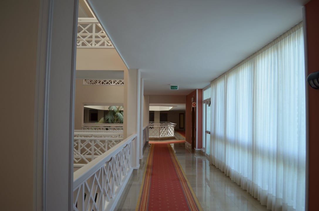 Flur zu den Zimmern Hipotels La Geria