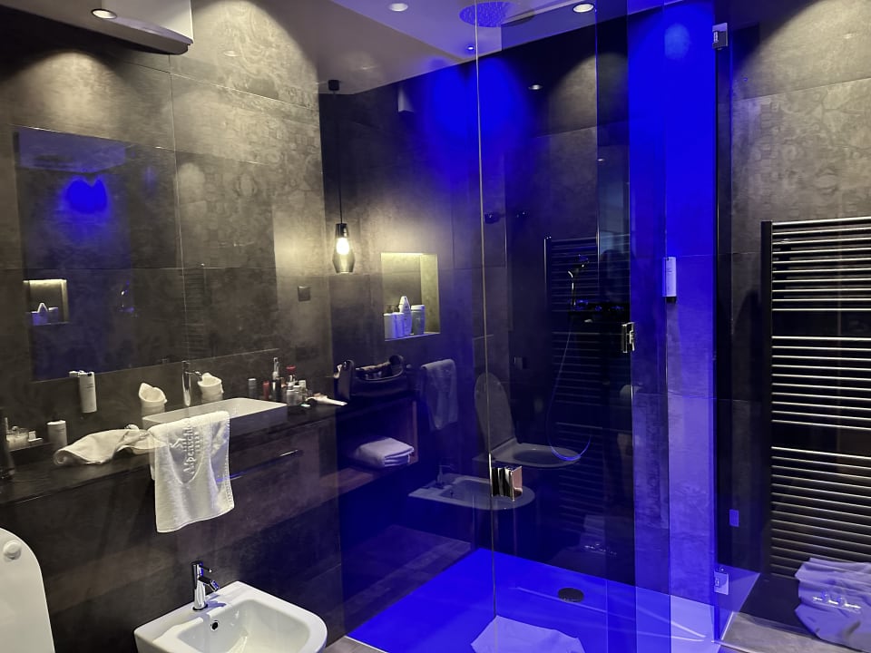 Zimmer Quellenhof Luxury Resort Passeier