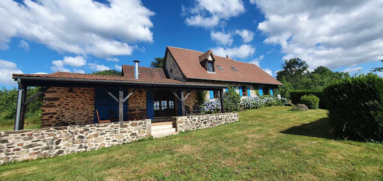 Außenansicht Amazing Home In St Priest La Fougeres