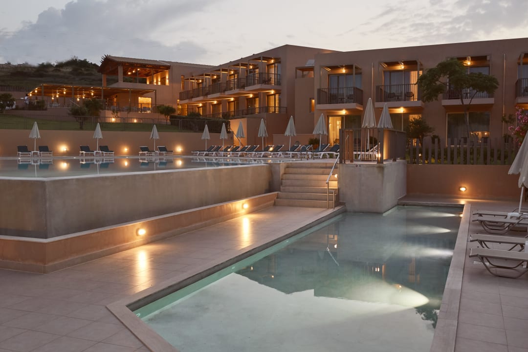 Pool Giannoulis Santa Marina Beach