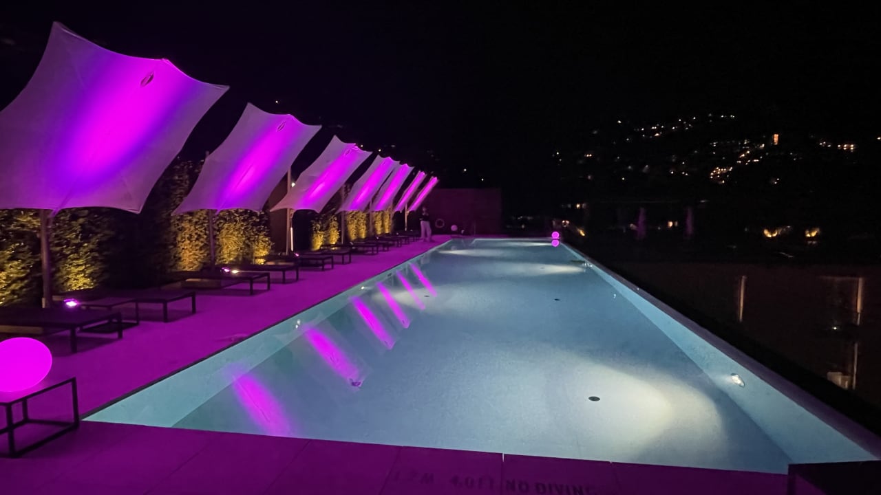 Pool Hilton Lake Como