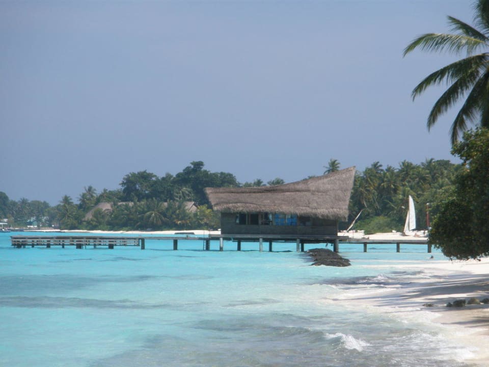 Bootssteg mit Tauchschule Kuramathi Maldives