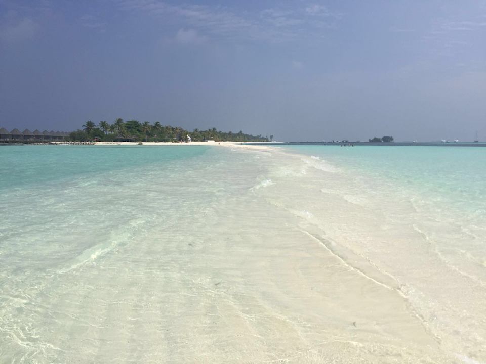 Strand Kuredu Island Resort & Spa