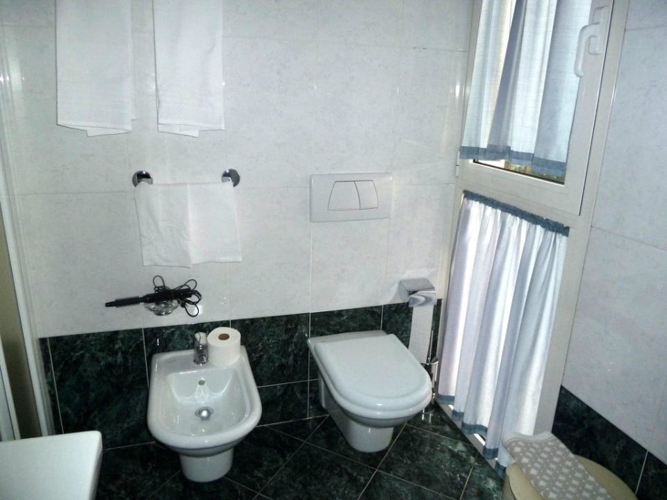 Badezimmer Hotel Eliseo