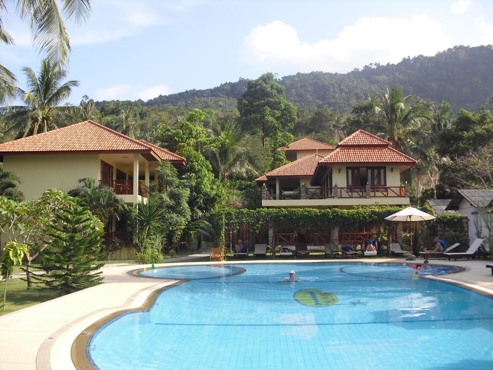 Pool in Richtung Bungalows Havana Beach Resort