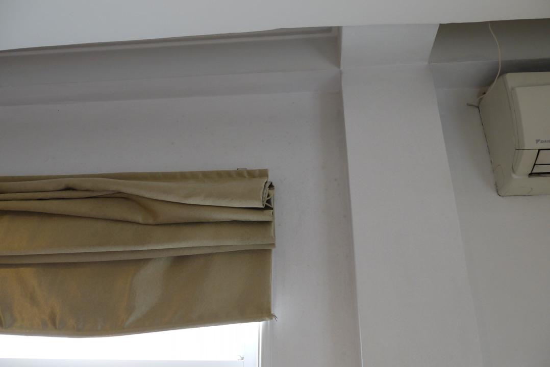 Dirty wall in room 602 Hotel Thaison Palace