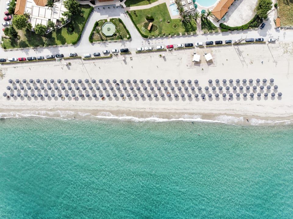 Strand Possidi Holidays Resort & Suite Hotel