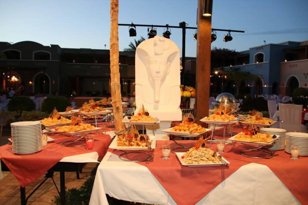 Büffett beim Galadinner Jaz Dar EL Madina