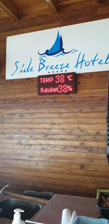 Gastro Side Breeze Hotel