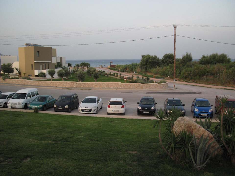 Blick in Richtung Strand Atlantica Mikri Poli Rhodes