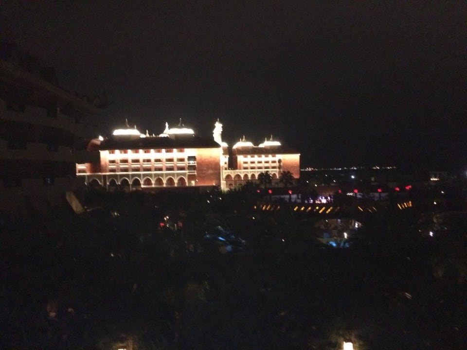 Hotel am Abend Royal Taj Mahal Hotel