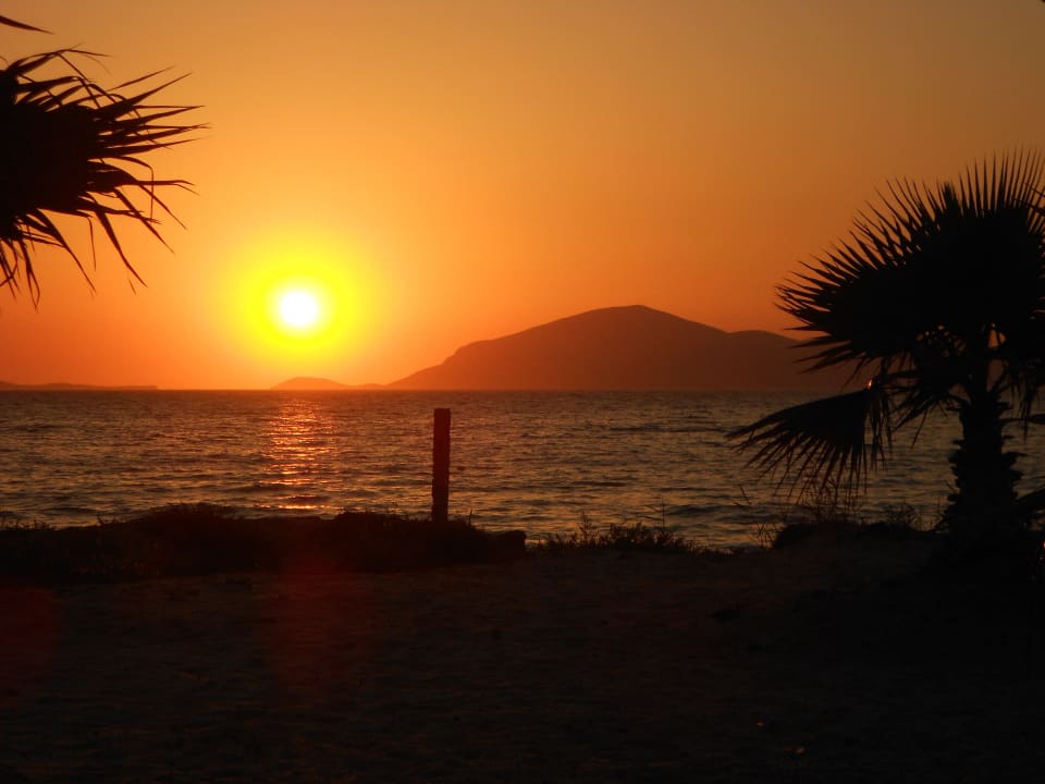 Romantische Sonnenuntergänge garantiert! Atlantica Marmari Palace