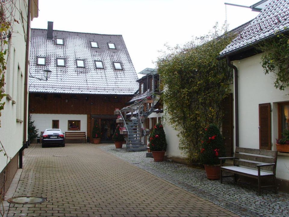 Der Innenhof des ehemaligen Gutshofes Im Osterholz Hotel Osterholz