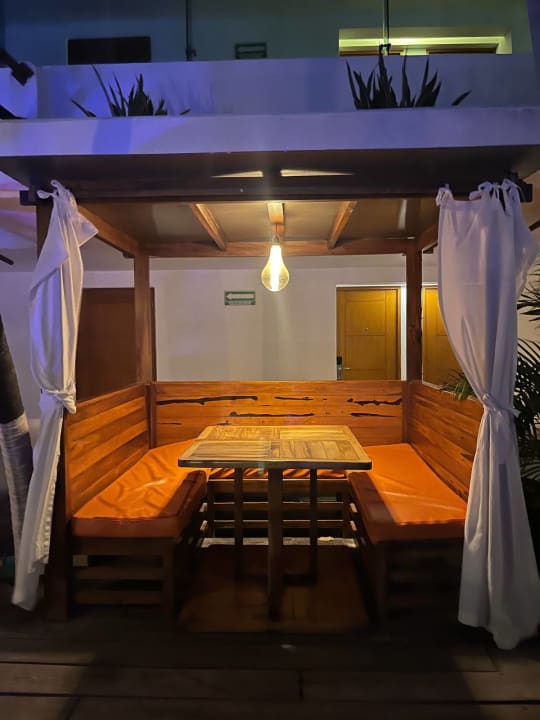 Gastro Hotel Flamingo Cancun Resort