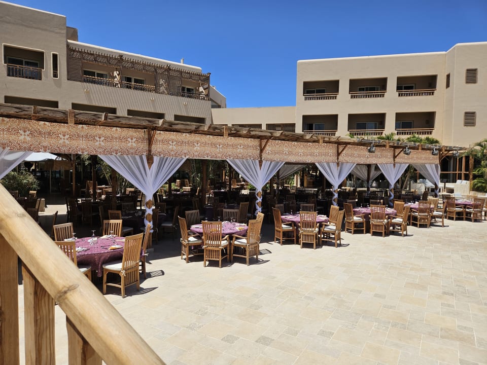 Gastro The Breakers Diving & Surfing Lodge