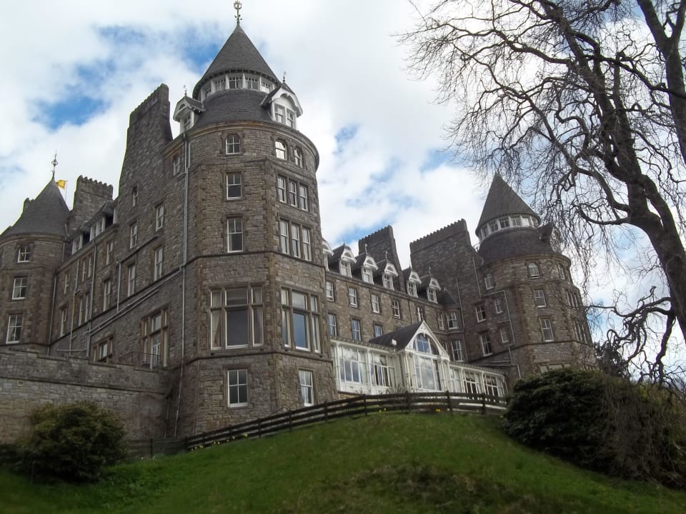 Das Hotel von der Rückseite Hotel Atholl Palace