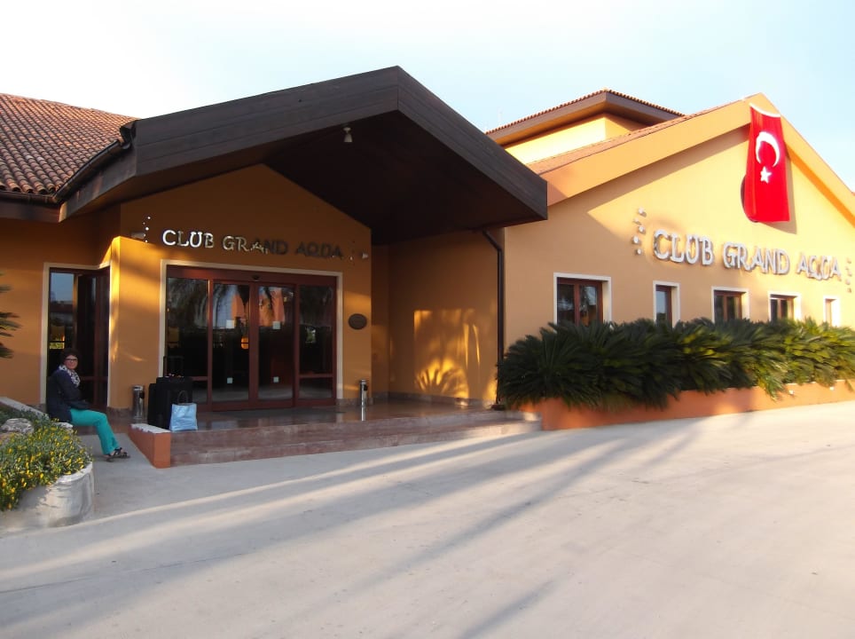 Außen Ansicht Club Grand Aqua