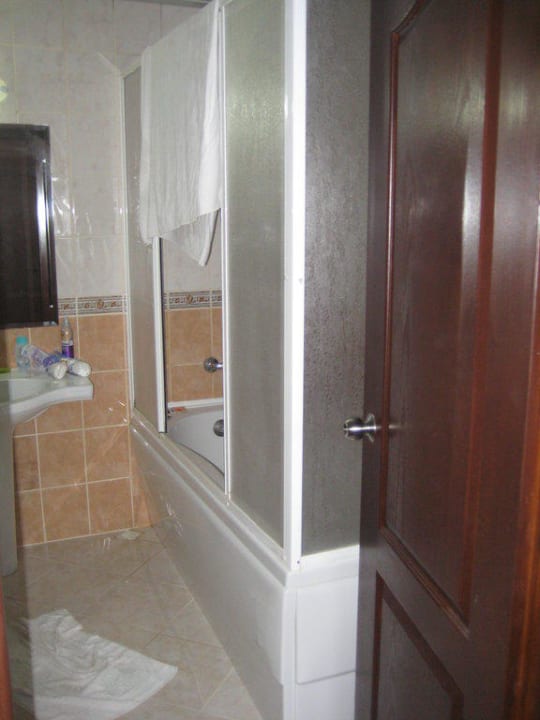 Bad Club Turtas Beach Hotel