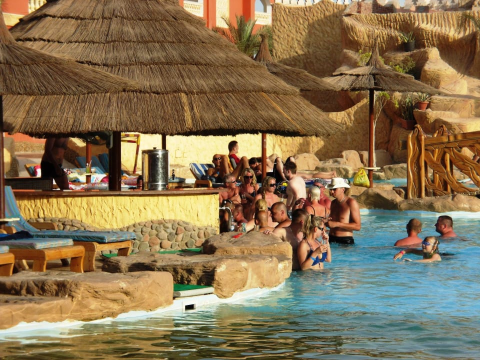 Pool-Bar Pickalbatros Alf Leila Wa Leila Resort - Neverland Hurghada