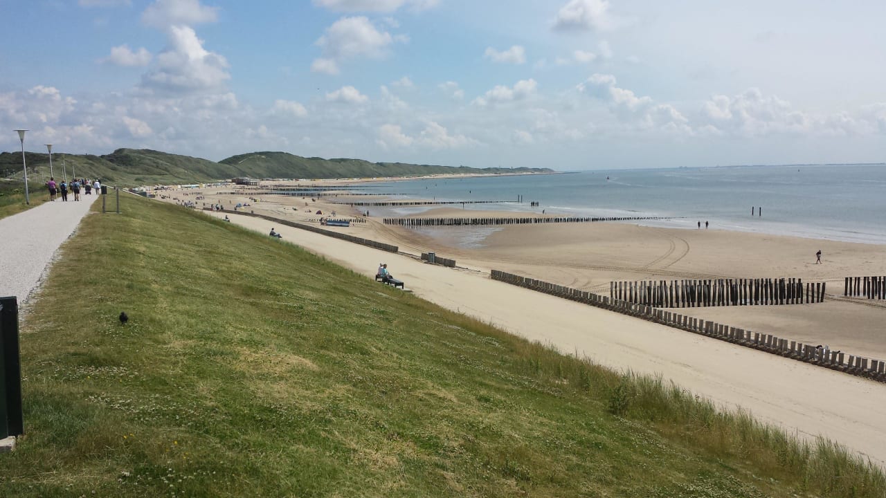 Wunderschöner Ortsstrand Hotel Tien Torens