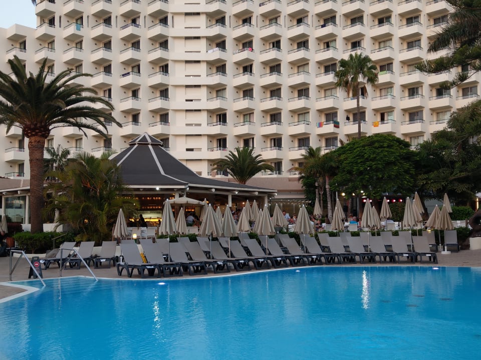 Pool H10 Las Palmeras