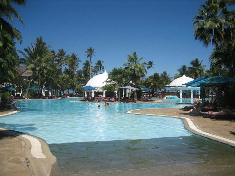 Vorderer Pool Hotel Southern Palms Beach Resort