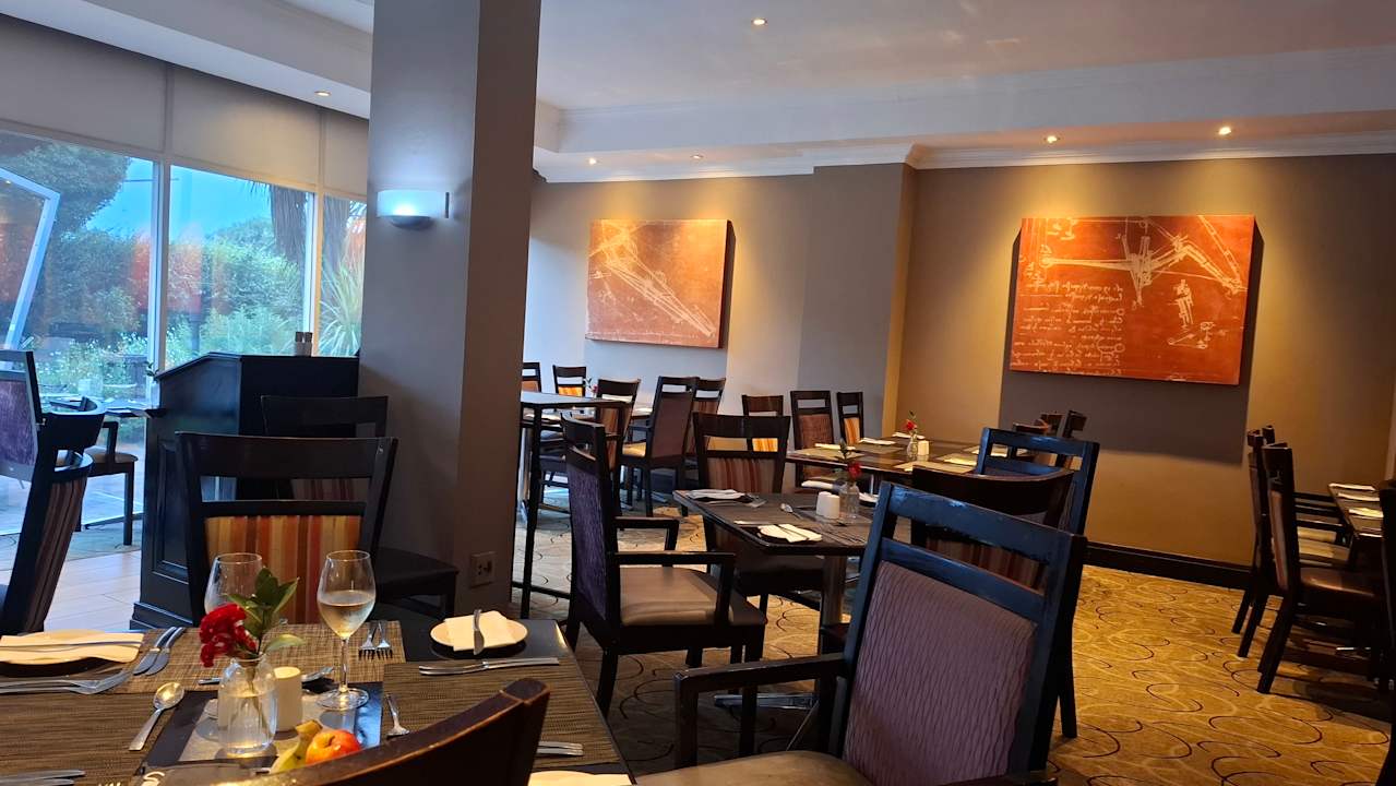 Gastro Protea Hotel OR Tambo Airport