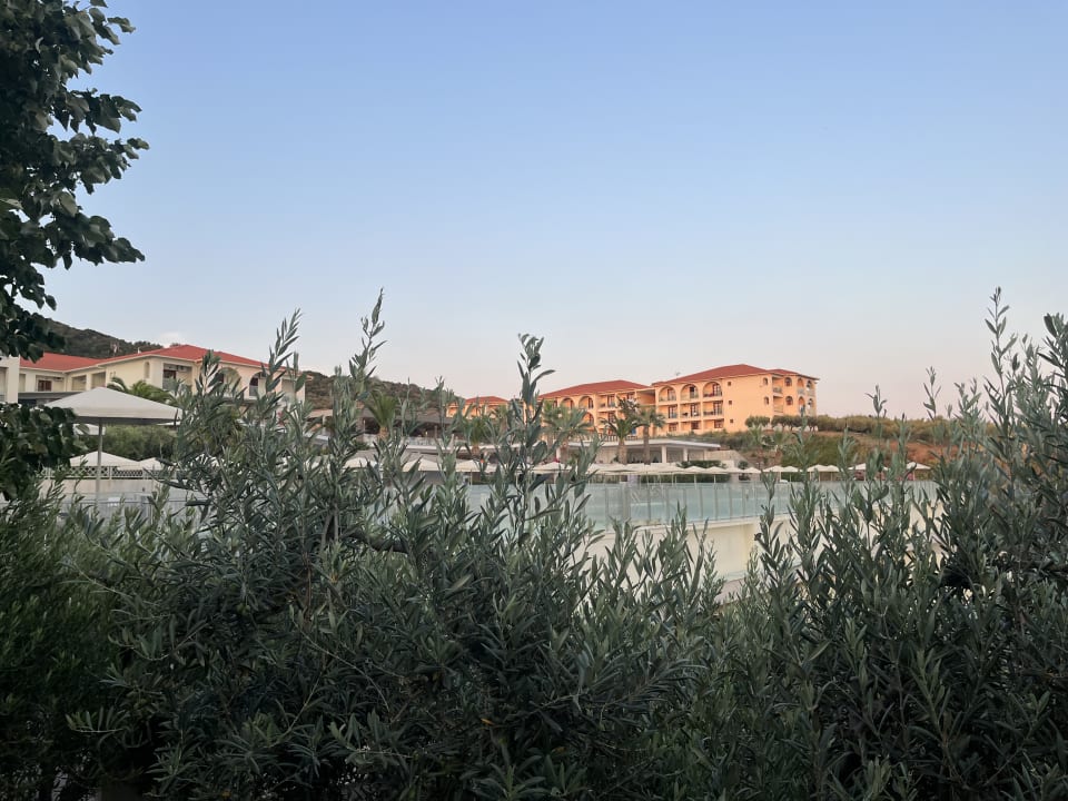 Außenansicht Akrathos Beach Hotel