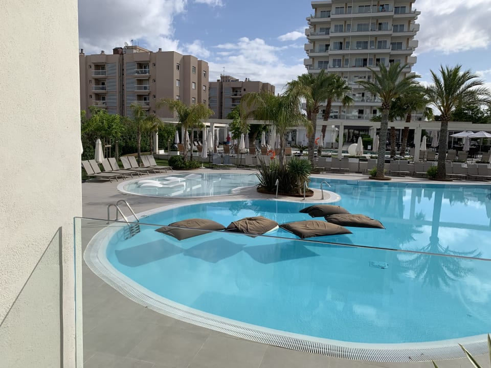 Pool BG Hotel Caballero