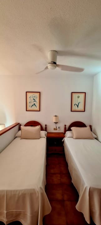 Zimmer Parque Santiago III Official