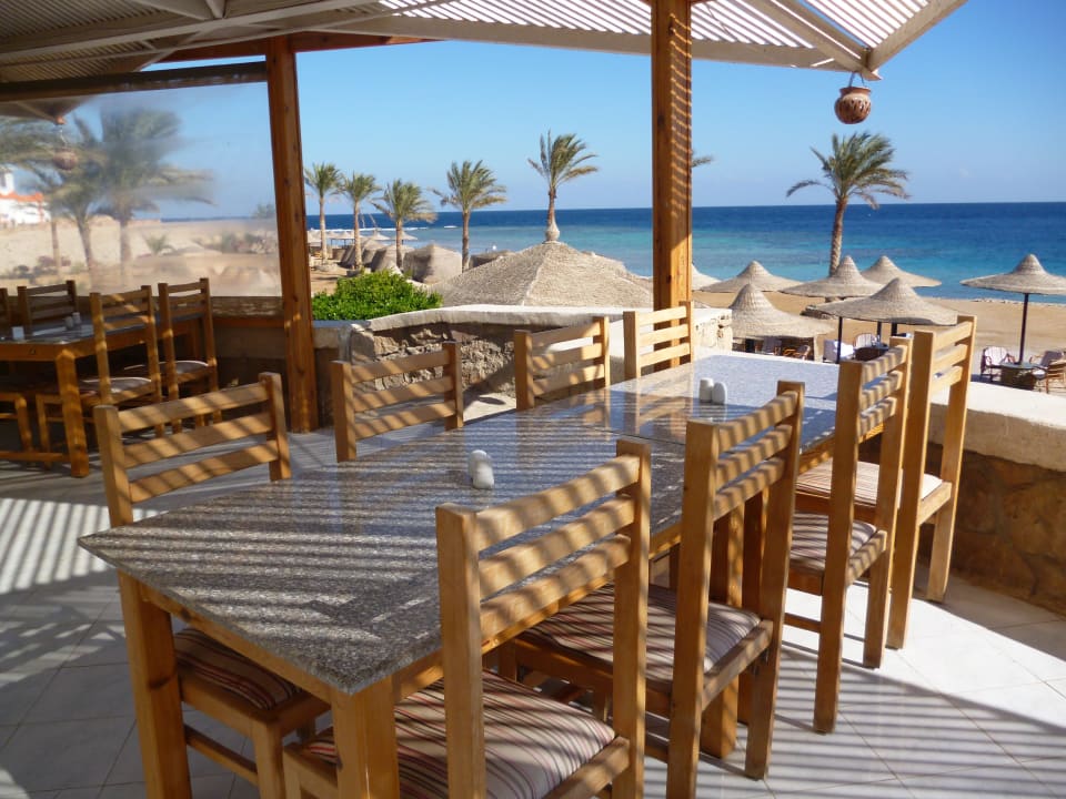 Restaurantplätze mit Meerblick Hotel Coral Garden