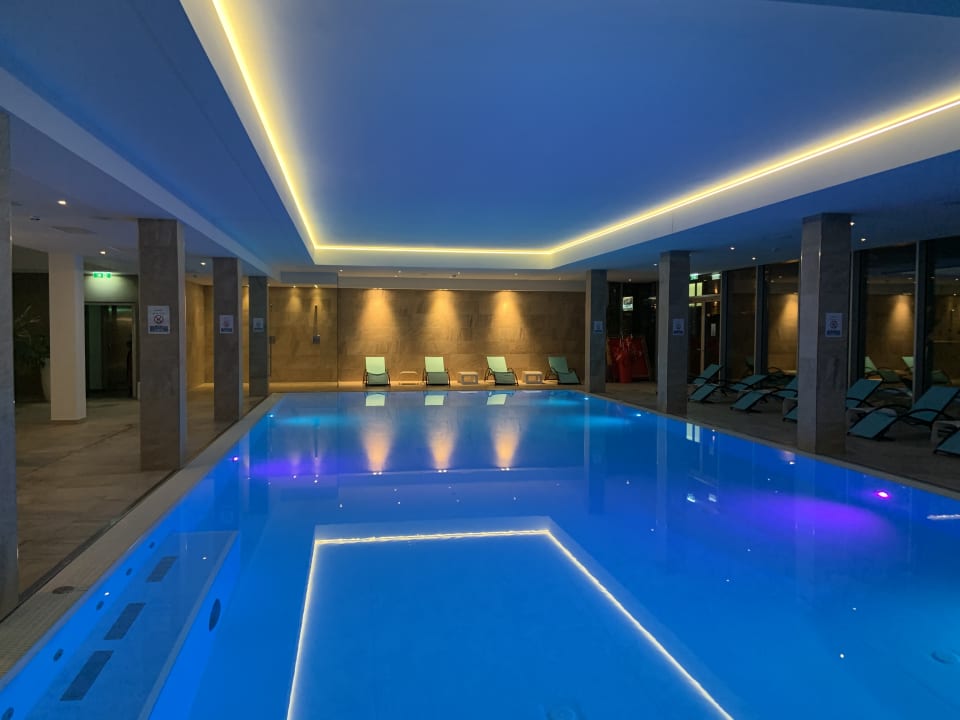 Pool Alpenhotel Kaiserfels