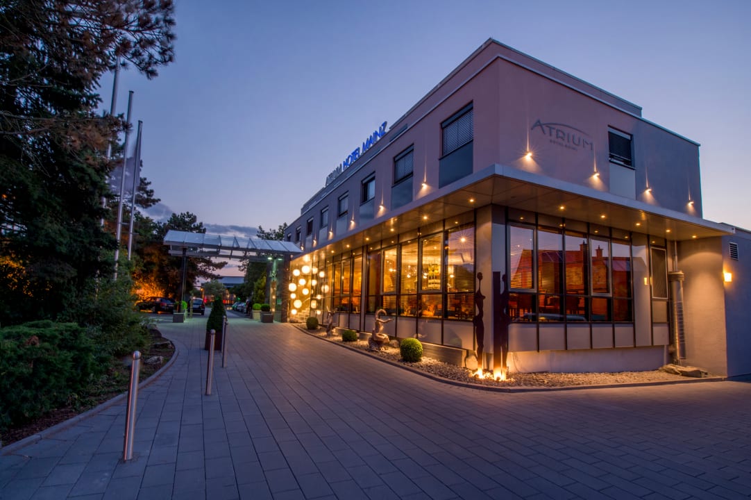 Außenansicht Hotel Atrium Mainz