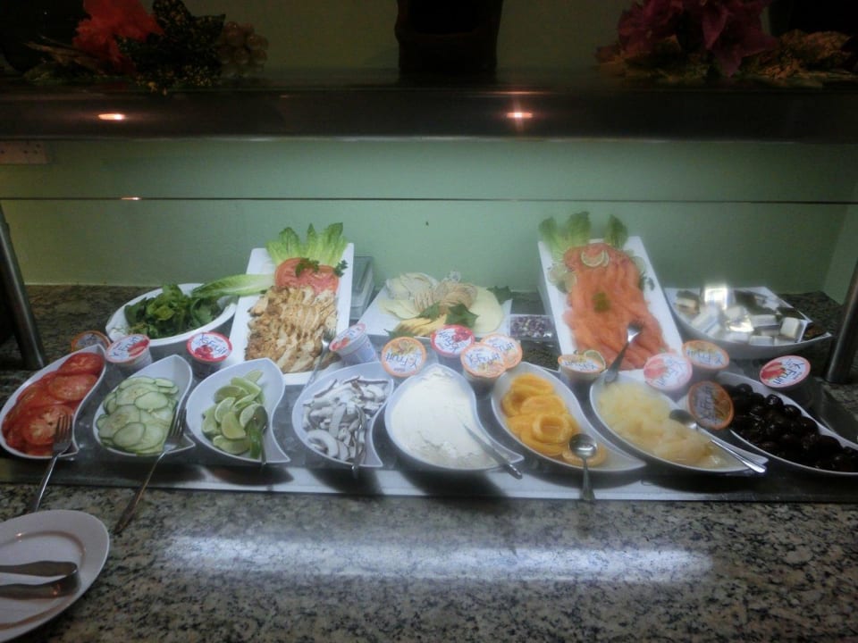 Früstück - Wurst an einem anderen Tag Bay Gardens Beach Resort